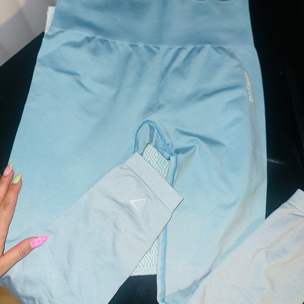 Gymshark leggings size L NWOT blue pastel